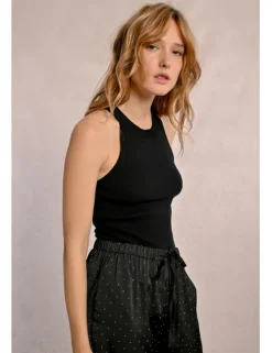 Top escote halter con cuello cerrado