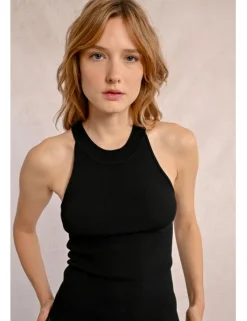 Top escote halter con cuello cerrado