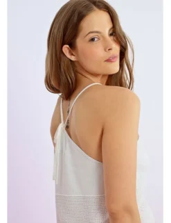 Top escote halter con lazada
