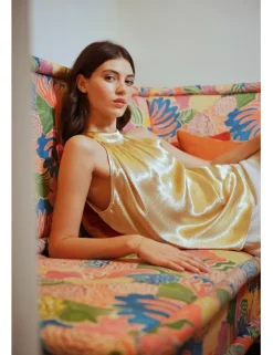 Top halter en color metalizado
