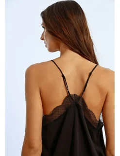 Top lencero detalle encaje