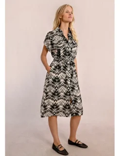 Vestido camisero de manga corta con estampado