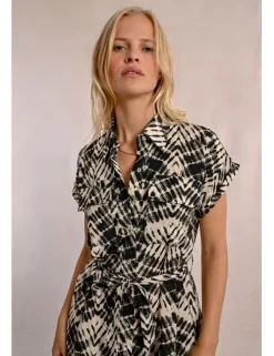Vestido camisero de manga corta con estampado