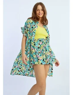 Vestido corto camisero con estampado y pliegues