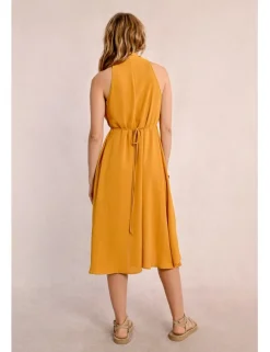 Vestido corto con escote halter asimétrico