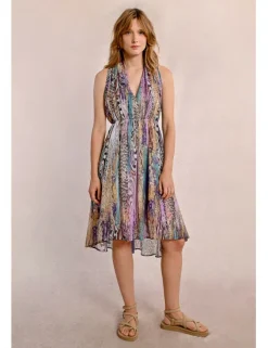 Vestido corto con escote halter asimétrico con estampado