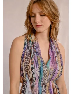 Vestido corto con escote halter asimétrico con estampado