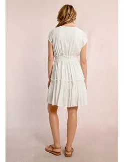 Vestido corto con volantes y estampado