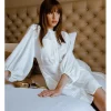 Vestido corto de manga larga y abullonada