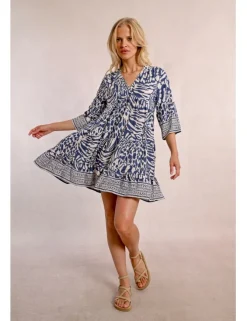 Vestido corto de media manga con estampado