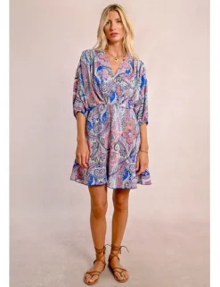Vestido corto de media manga con estampado