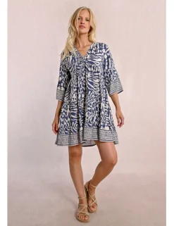Vestido corto de media manga con estampado