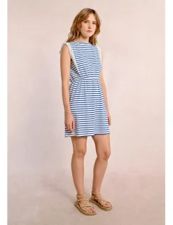Vestido corto sin manga con estampado