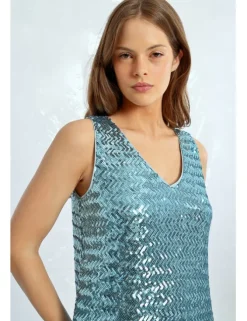 Vestido corto sin manga detalle lentejuelas