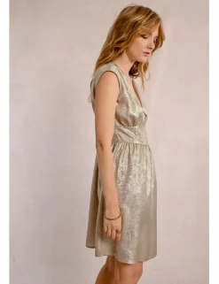 Vestido corto sin manga metalizado