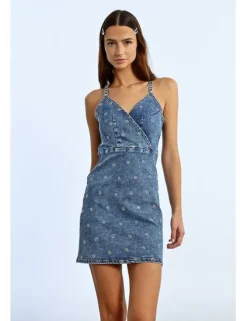 Vestido corto vaquero de tirantes