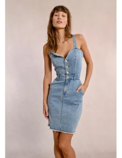 Vestido corto vaquero de tirantes