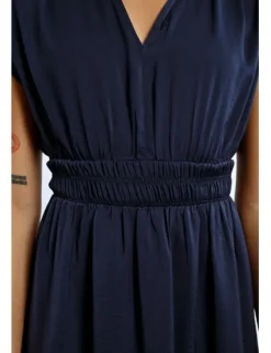 Vestido de manga corta cintura ceñida