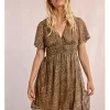 Vestido de manga corta con estampado y abertura