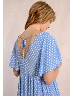Vestido de manga corta con estampado y volantes