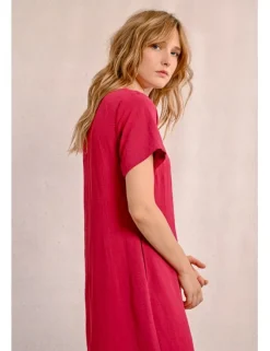 Vestido de manga corta corte recto