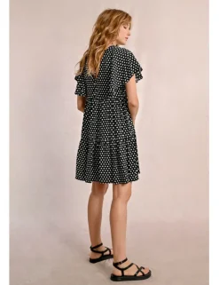 Vestido de manga corta con estampado y volantes