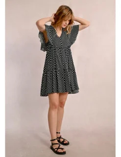 Vestido de manga corta con estampado y volantes