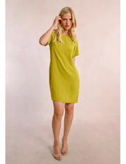 Vestido de manga corta corte recto