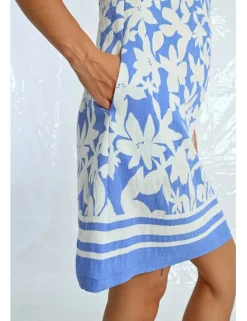 Vestido de manga corta con estampado floral