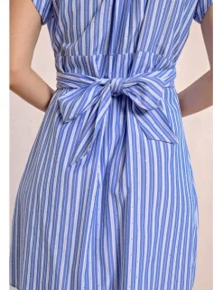 Vestido de manga corta con lazada y estampado