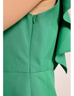Vestido de manga corta con volantes
