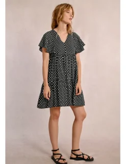Vestido de manga corta con estampado y volantes