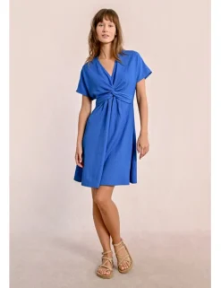 Vestido de manga corta detalle de nudo