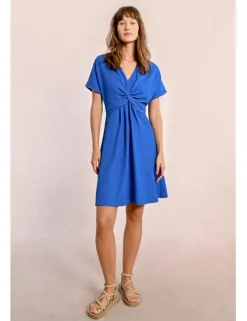 Vestido de manga corta detalle de nudo