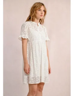 Vestido de manga corta detalle flores