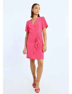 Vestido de manga corta drapeado