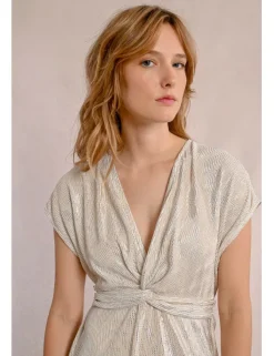 Vestido de manga corta en tejido brillante