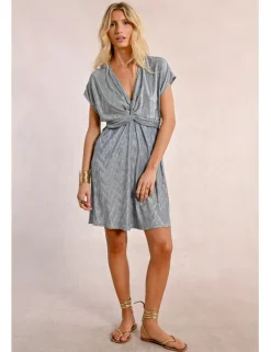 Vestido de manga corta en tejido brillante