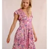 Vestido de manga corta mariposa estampado y pliegues