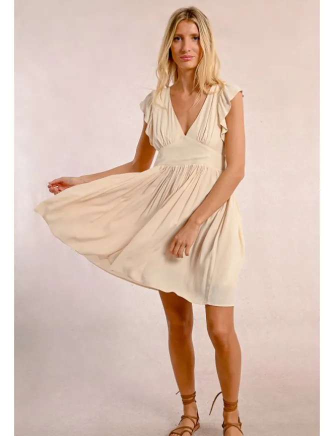 Vestido de manga corta mariposa con pliegues