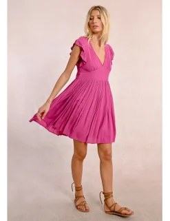 Vestido de manga corta mariposa con pliegues