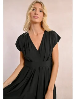 Vestido de manga corta plisado