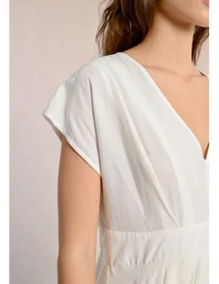 Vestido de manga corta plisado