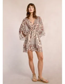 Vestido de manga mariposa con estampado y volantes