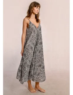 Vestido de tirantes con estampado
