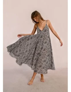 Vestido de tirantes con estampado