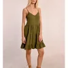Vestido de tirantes con volantes y lazada