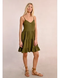 Vestido de tirantes con volantes y lazada