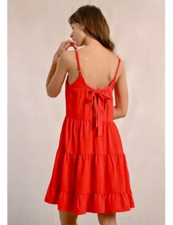 Vestido de tirantes con volantes y lazada