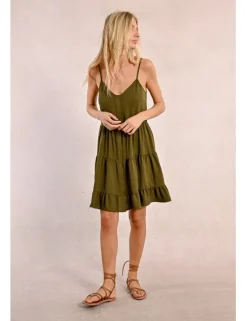 Vestido de tirantes con volantes y lazada